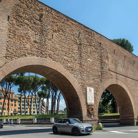 Porta Castello 4* روما